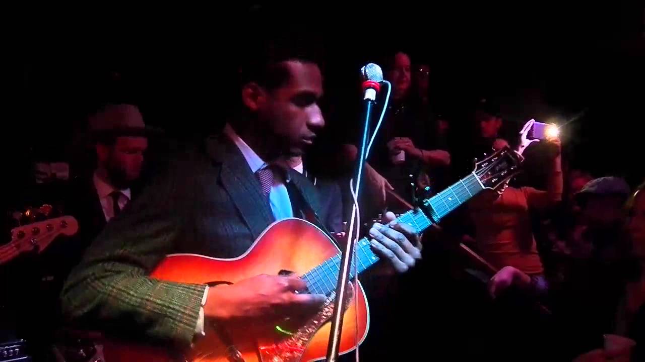 354 Leon Bridges 