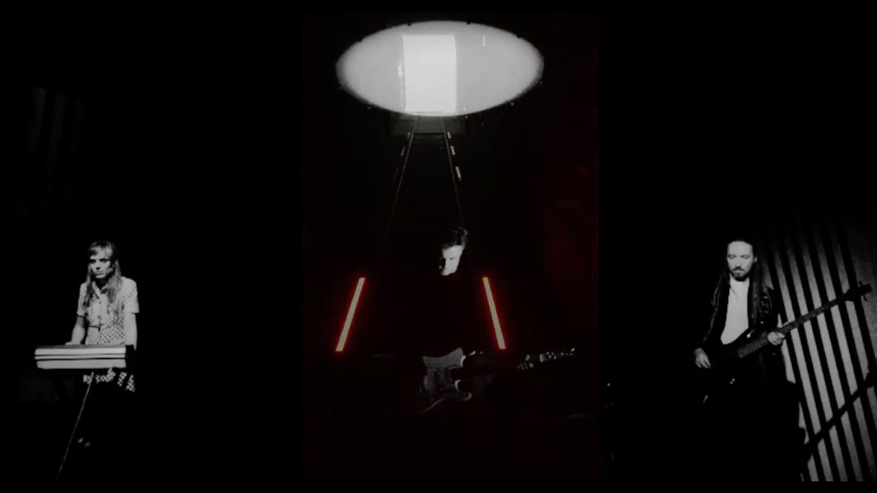 THE MAZE CAB -Underground (Official Video)