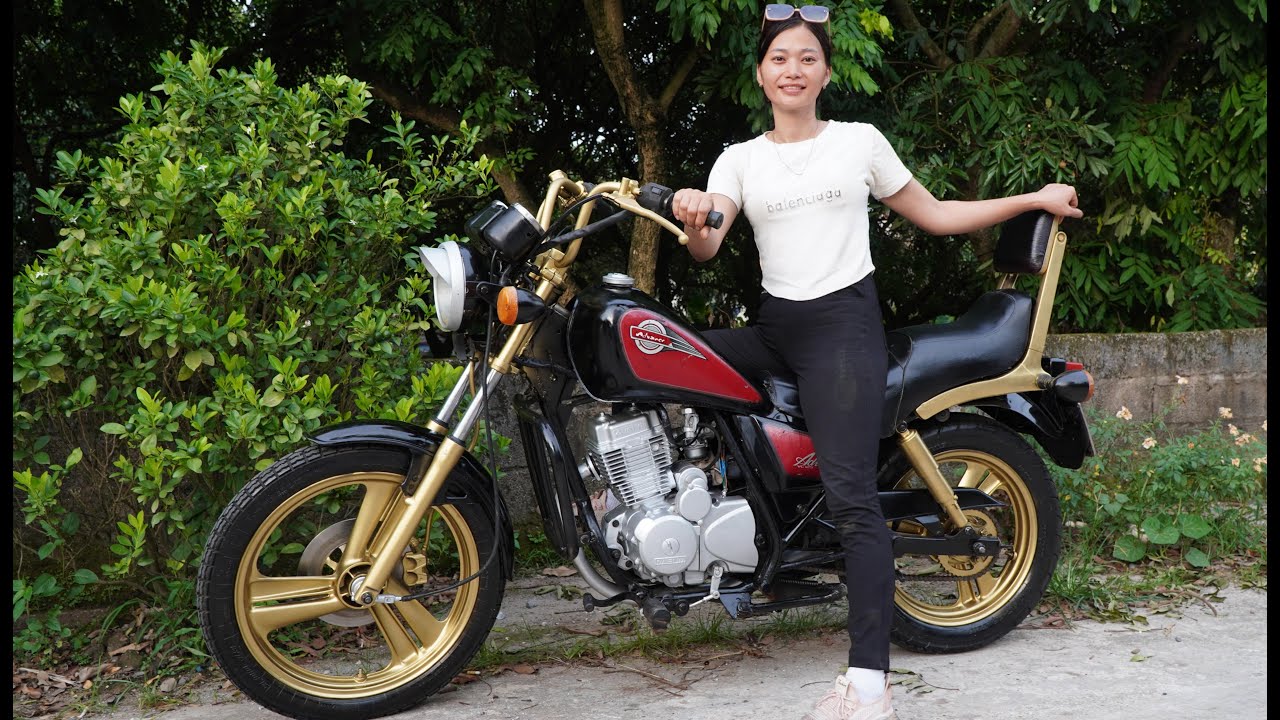 Girl's Challenge: COMPLETELY RESTORE a Daelim-Hyosung(GV300R) after years of neglect