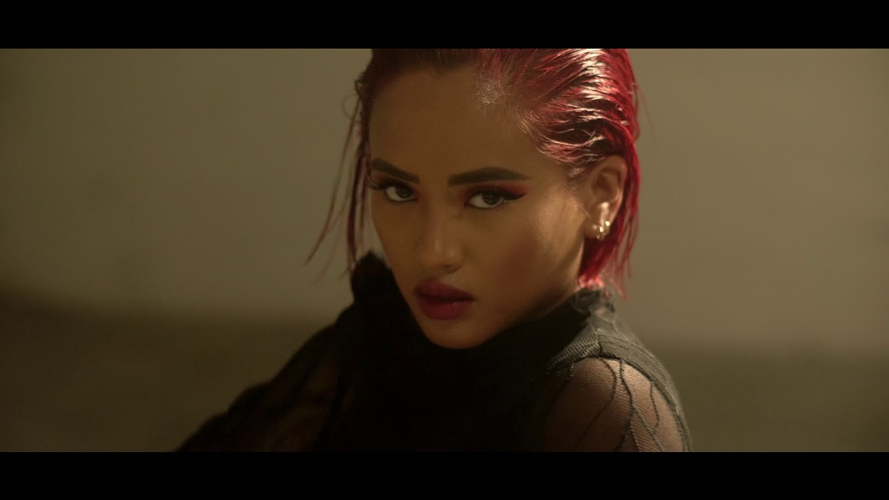 Emmalyn - Feels Like (Official Music Video)
