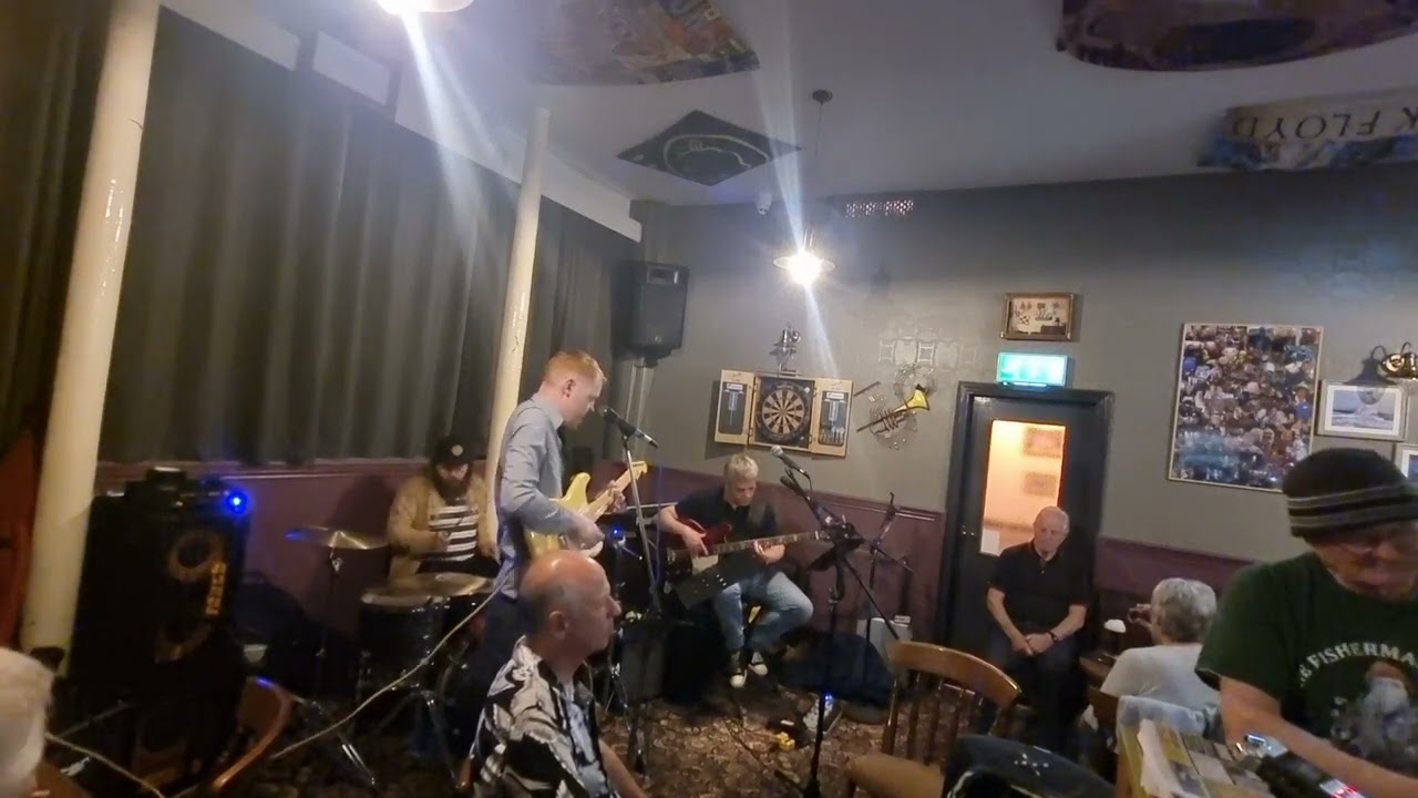 Daniel D'Arcy Jonny Mohun & Michael Kitching @ Bloozburn At The Fish May 2022