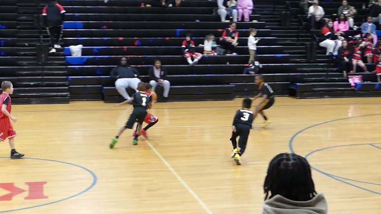 KM Elite Black Tate vs Springmore Red