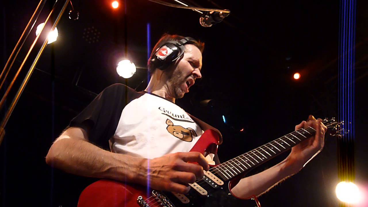 PAUL GILBERT - Man On The Silver Mountain - Paris 2013