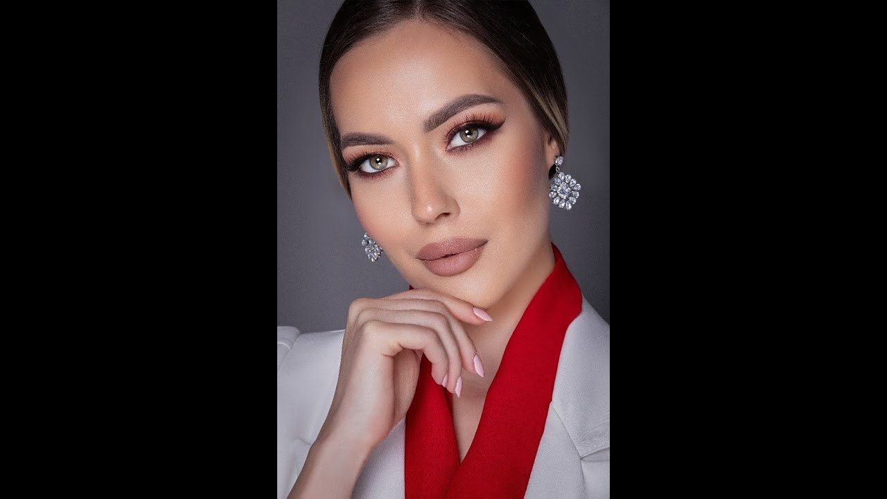 SERBIA - Aleksandra RUTOVIĆ - Contestant Introduction (72nd Miss World)
