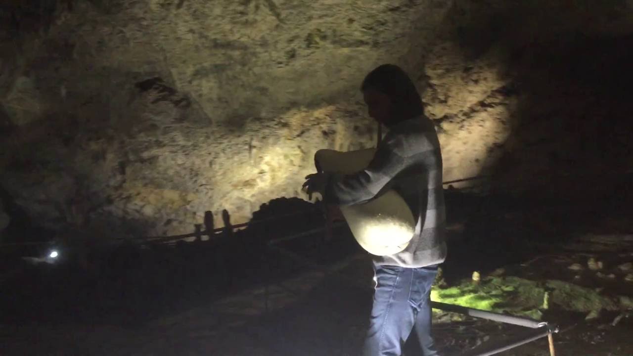Bulgarian Bagpipes in a Bulgarian Cave