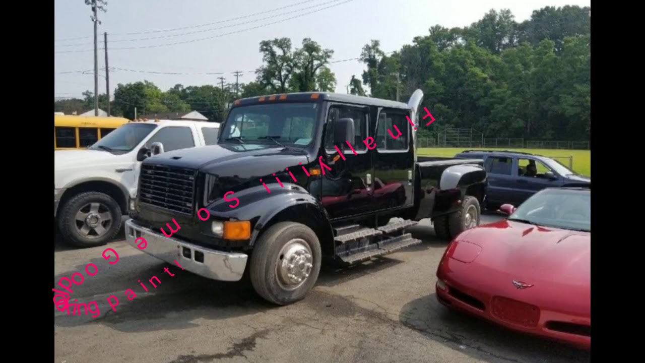 Monster truck International 4700 build