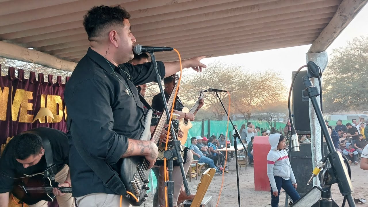 Los gauchos de herrera en pista añoranza *POZO DEL BLANCO* santiago del estero 