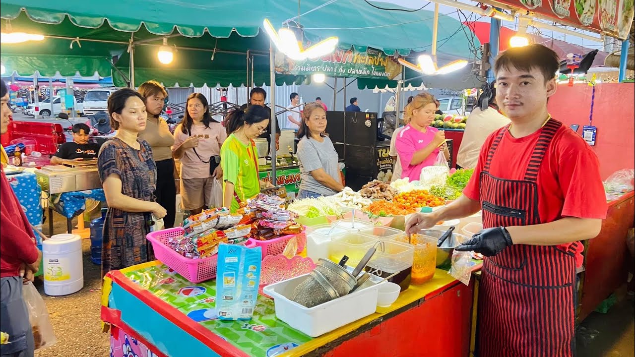 ผมชื่อแจ็คพ่อค้าขายยำผัก..ที่ตลาดพัฒนาเพชรบูรณ์ ฝากร้านยำร้านเล็กๆของผมด้วยนะครับ❤️