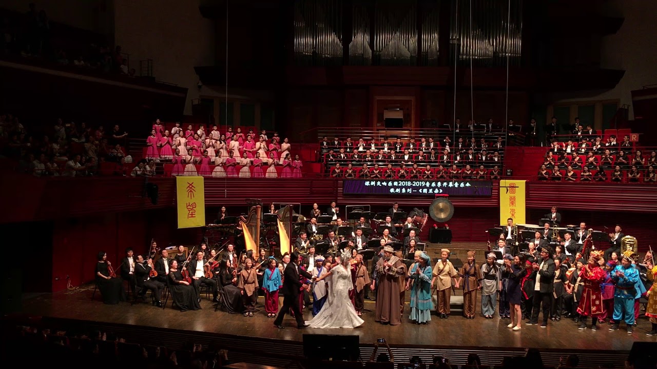 Turandot curtain call by Shenzhen Symphony Orchestra