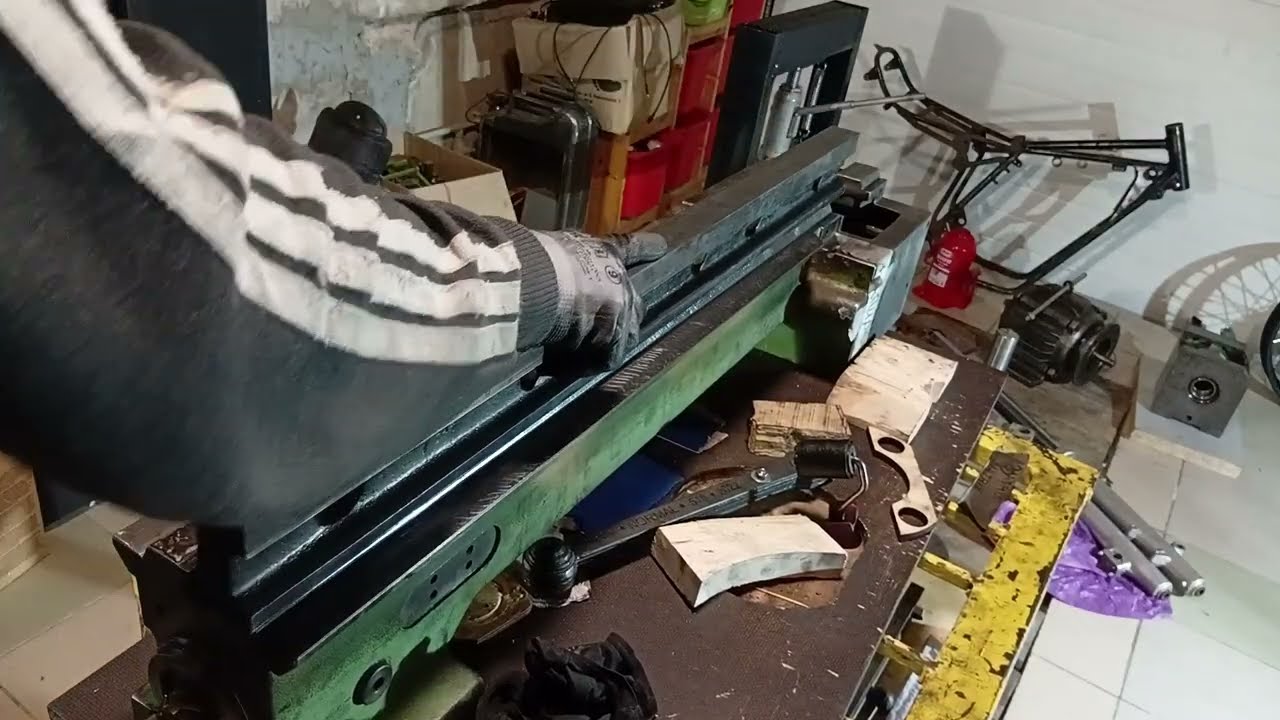 Закончено шабрение станины станка Schaublin 102 CNC. 15 января-15 марта 2026 года 