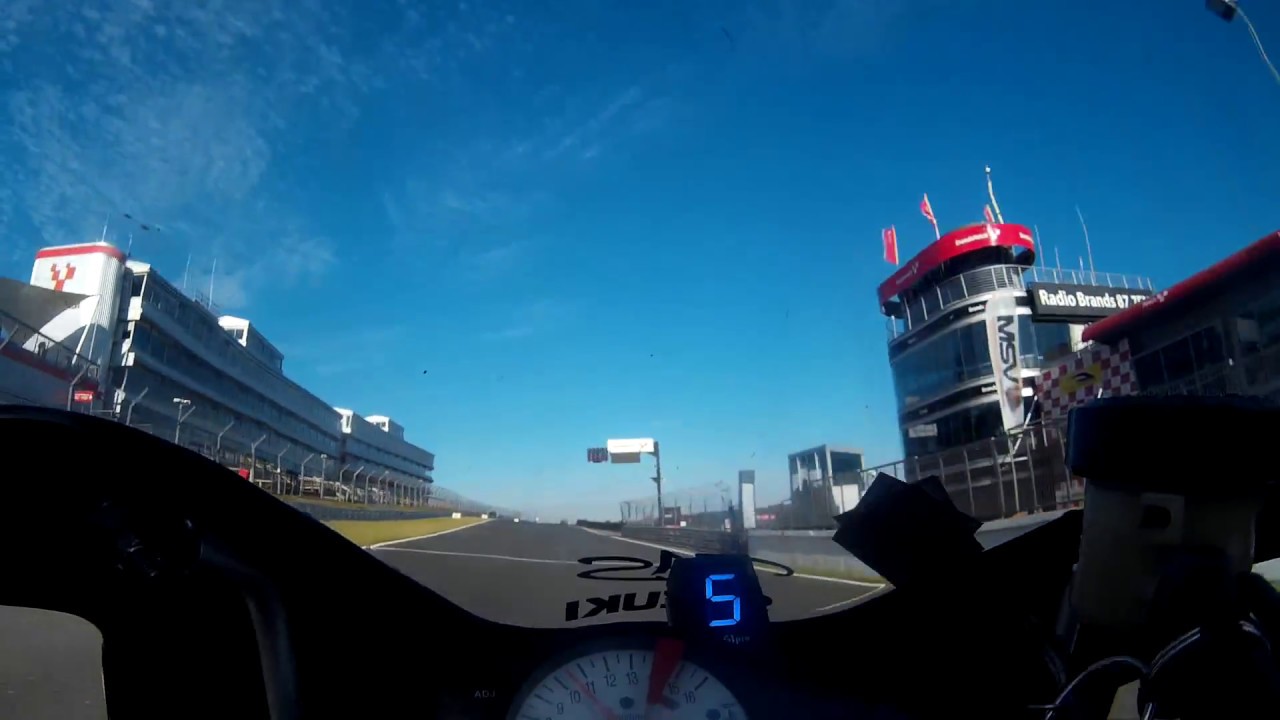 Brands Hatch GP on board, novice. GSXR 750