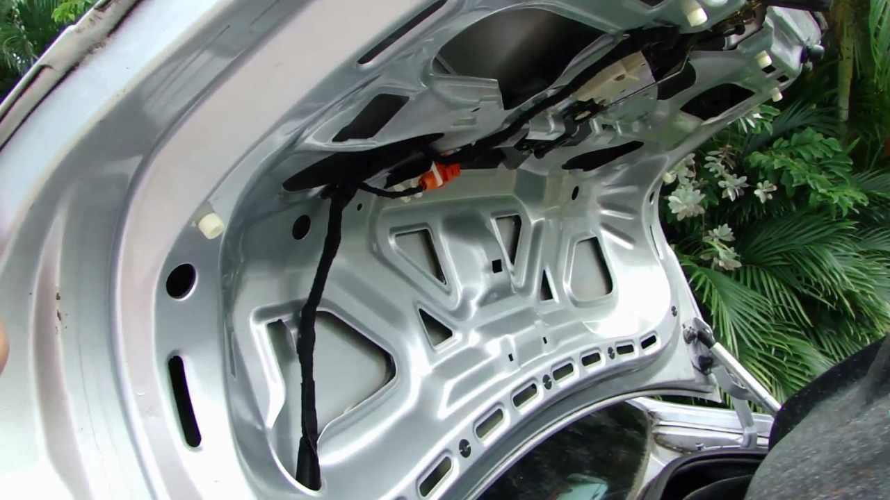 Jetta Trunk Bracket from AARodriguez Corp. includes 5 year Warranty