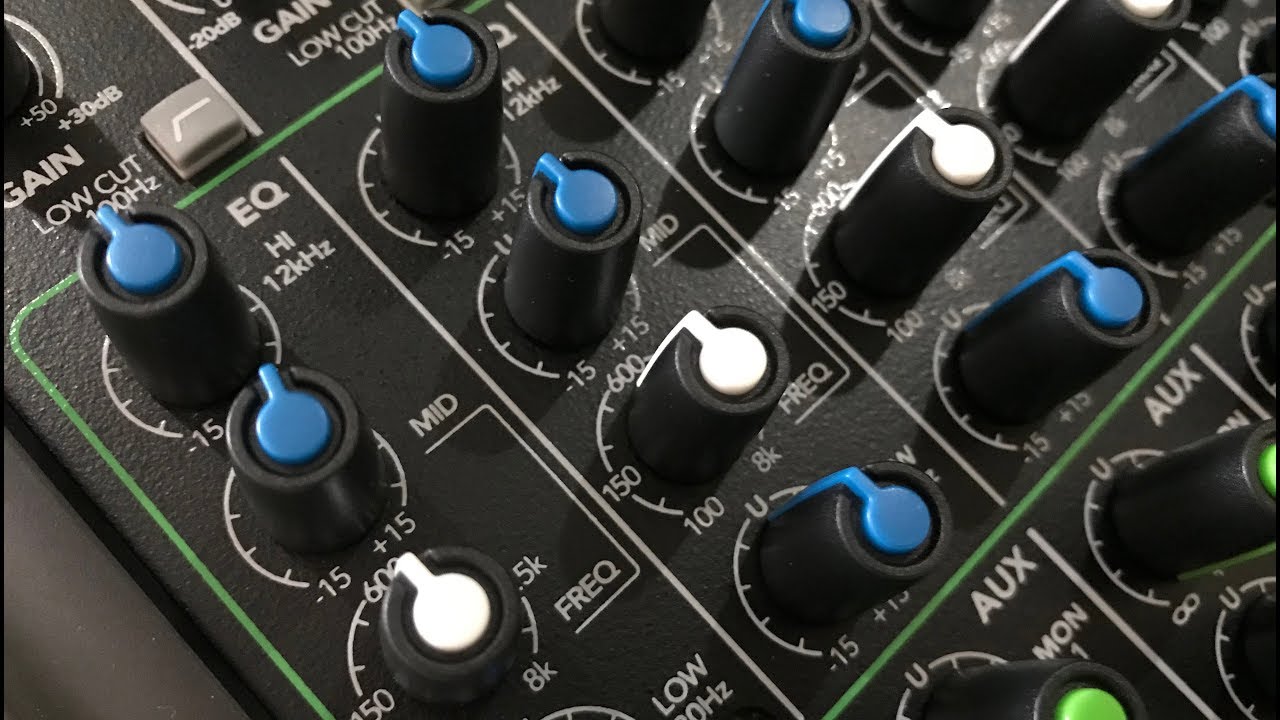 Bagian 1 'Mixer kecil dgn 4 knob EQ'