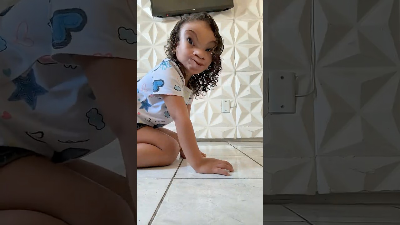 Izadora viciou nesse filtro #izadoralima #shorts #rotinademae #memes #engra&ccedil;ado