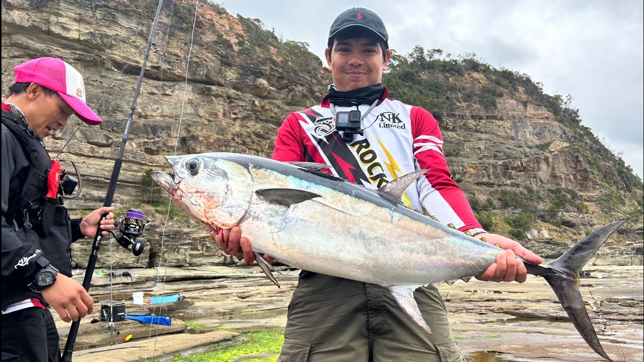 ตกปลาทูน่าชายฝั่งทะเล Avoca Rock Fishing สุดตึง สุดมัน 