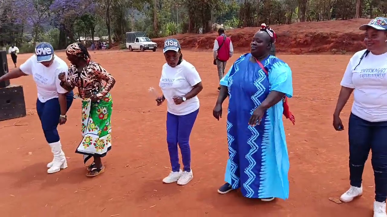 Switmaggy and Kamba ladies dancing to Biez Kaviru song