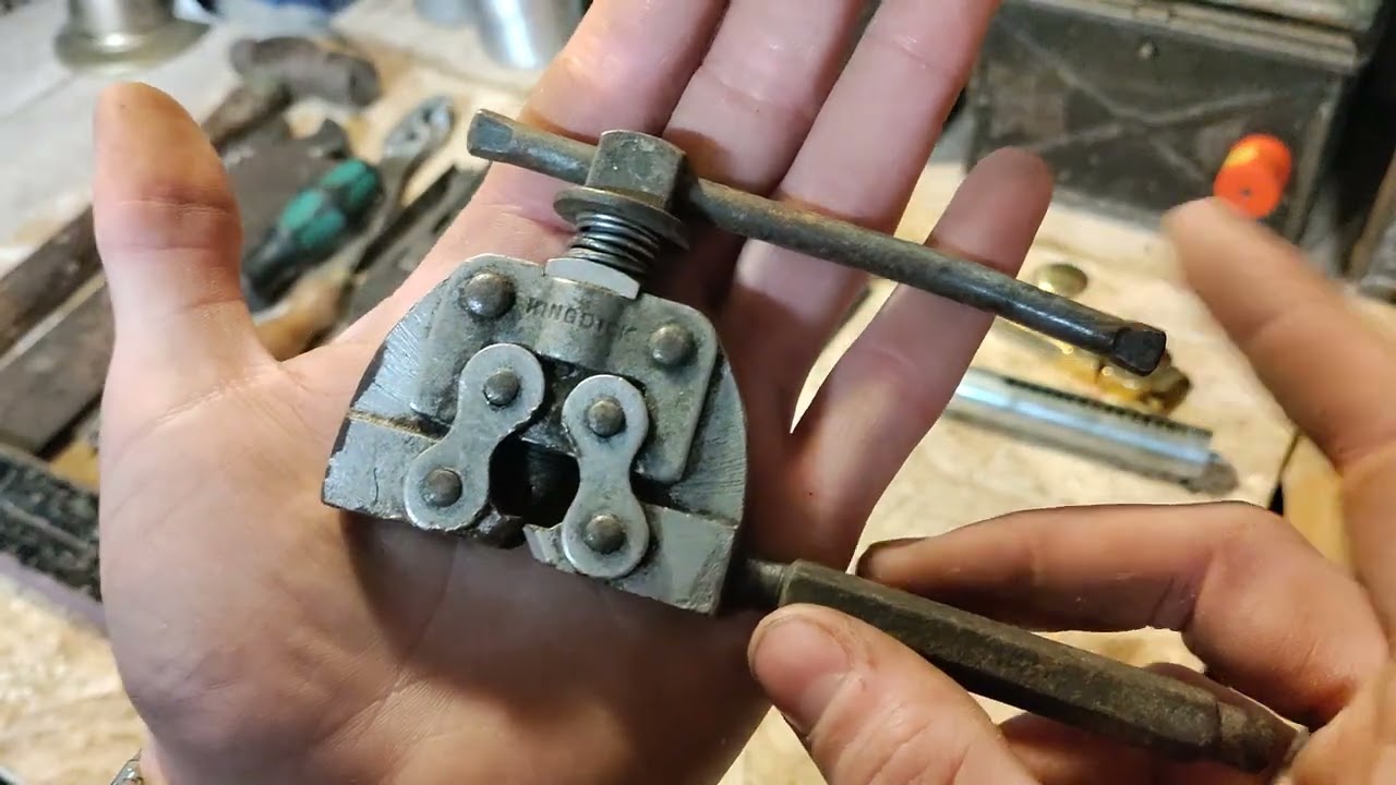 Carboot Sale Haul! More Old Tools, Badges and a great bargain! 16/3/25