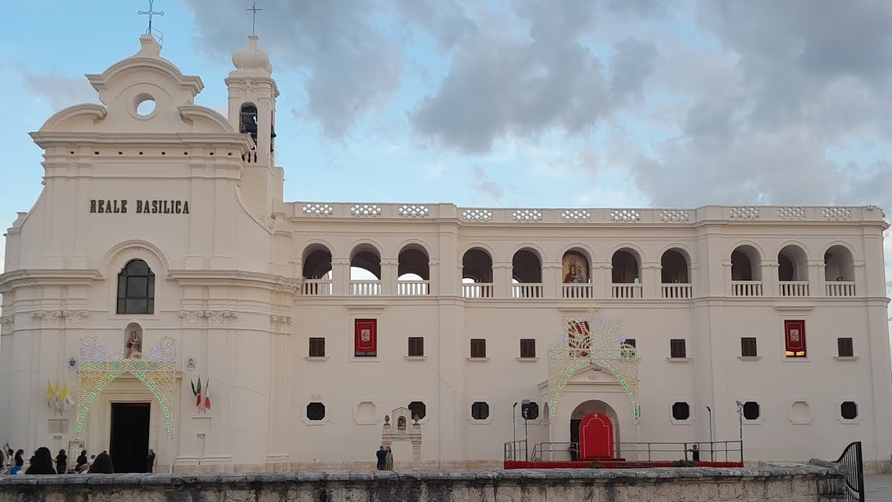 #Puglia #Bari #Capurso #Basilica #Santuario Madonna del Pozzo otto #Campane concerto festivo