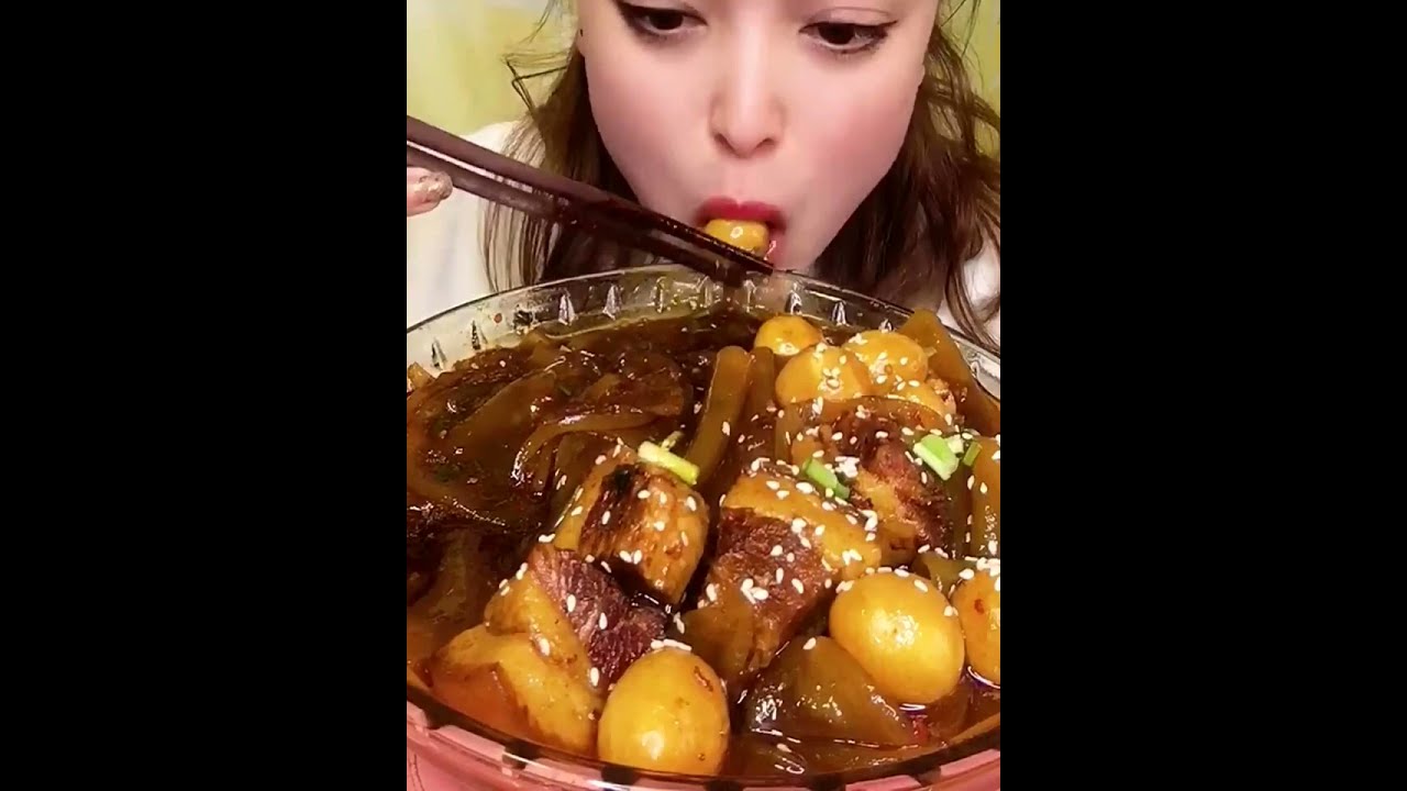 Eating braised pork and egg Mukbang Asmr