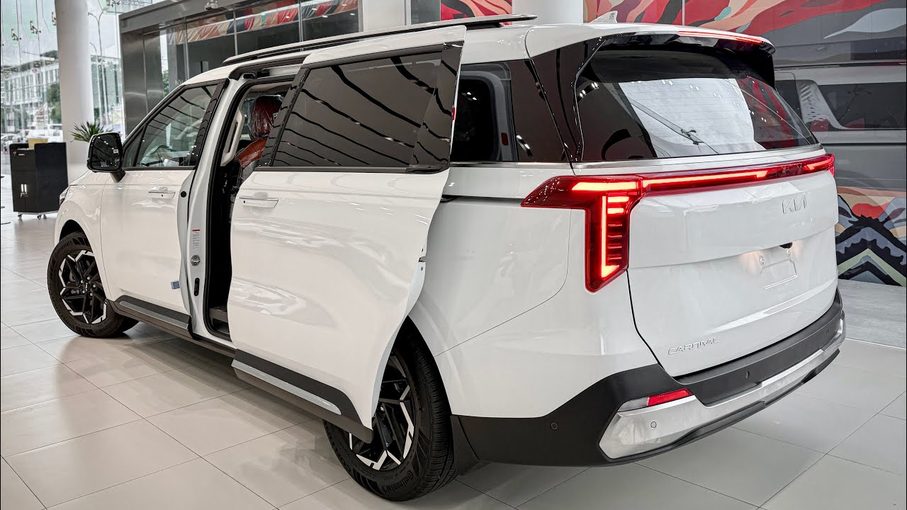 2025 KIA Carnival - 11 Seater Luxury MPV | Interior and Exterior