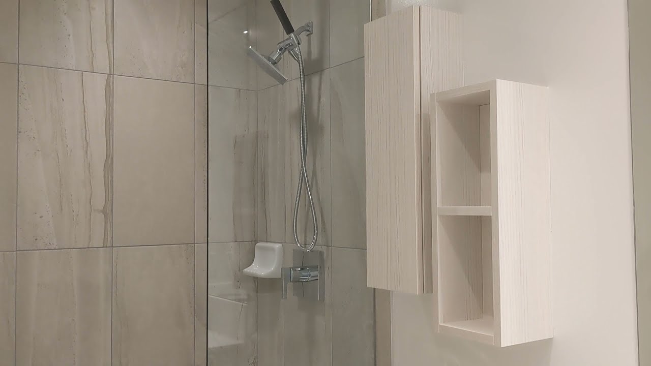 195 Redpath Ave, Toronto, Ontario M4P1V2, 2-Bedroom Condo Tour
