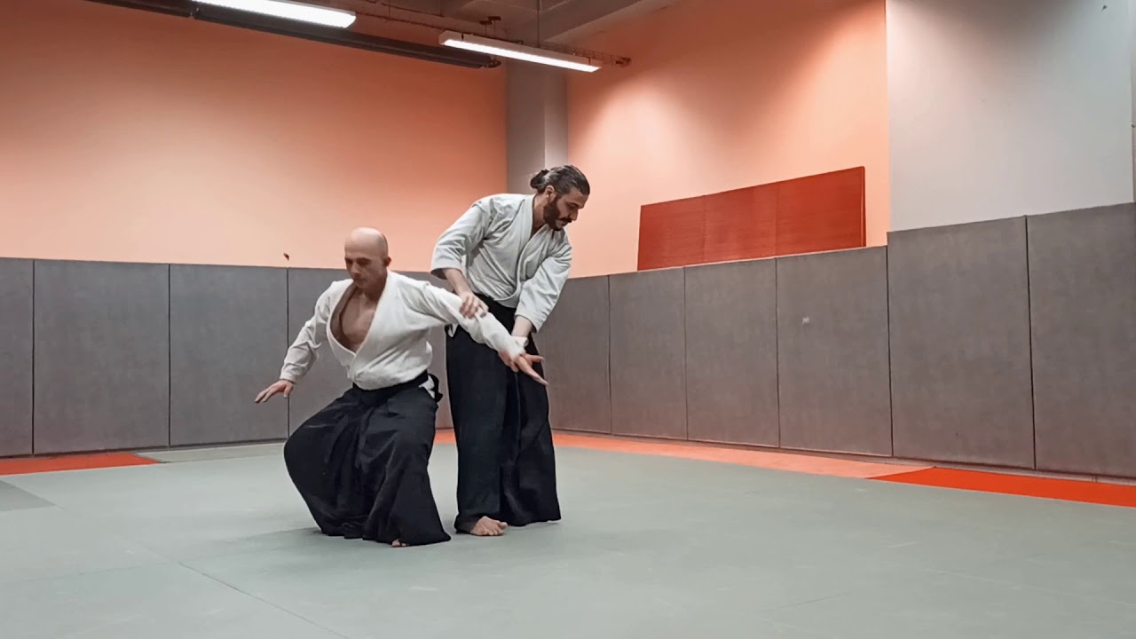 Technique Aïkido | Tachi waza -  Kata dori men uchi - Ikkyo