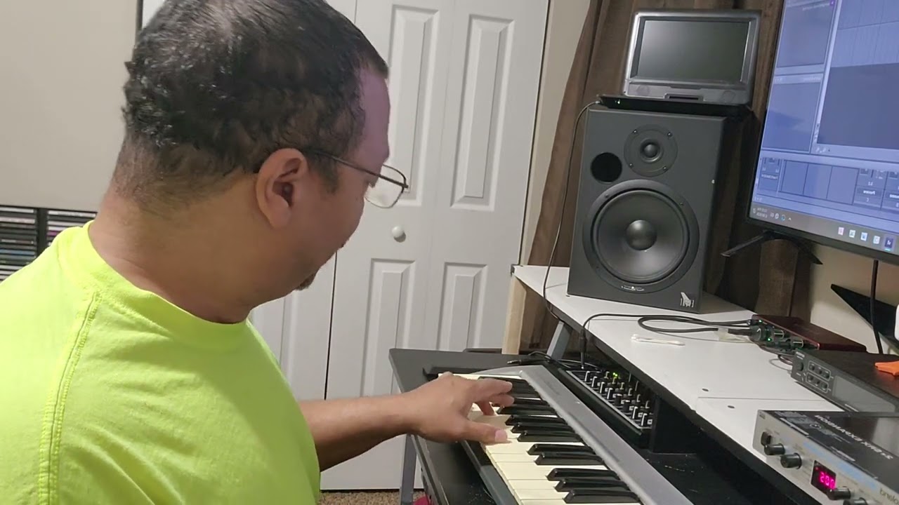 DANNERIUM MUSIC LABS: mr dannerium does more than make drinks😉