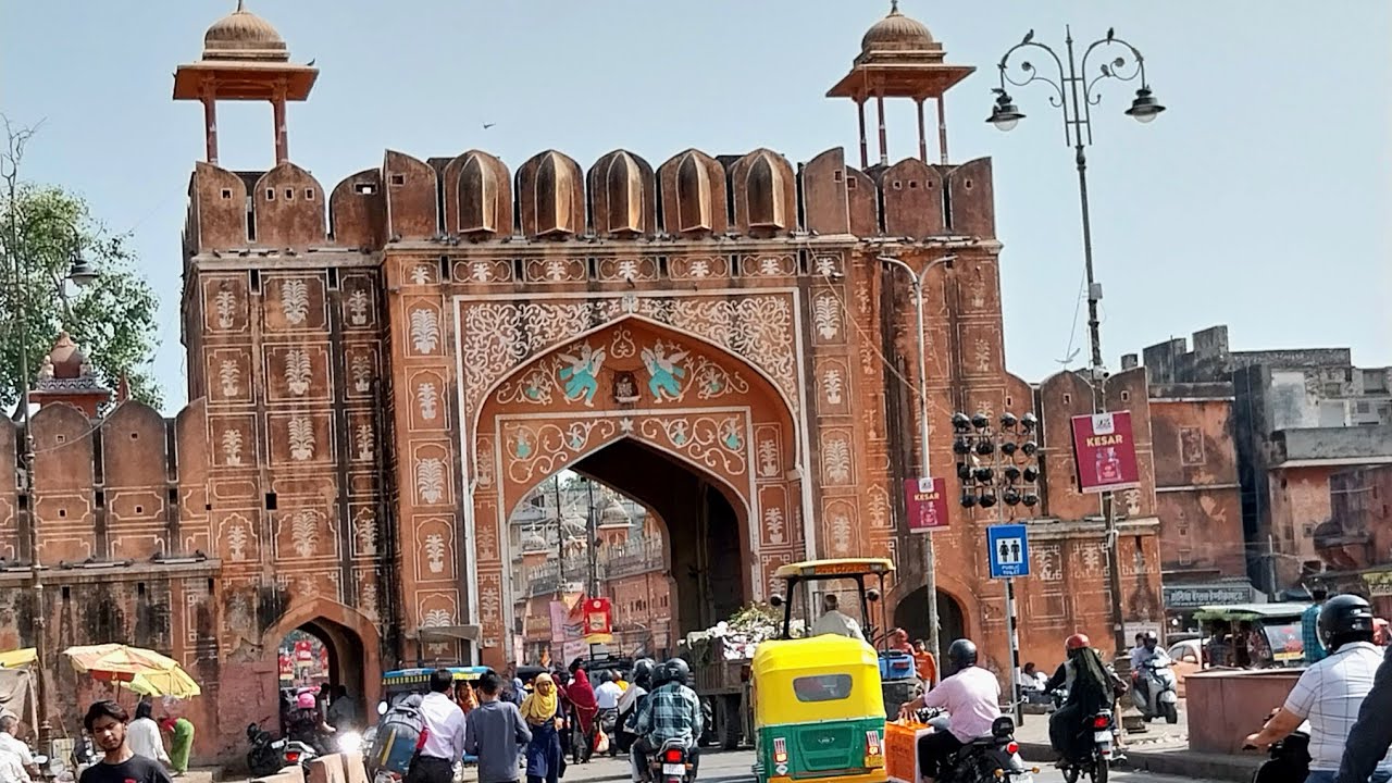 Beautiful view of  Pink city, Jaipur,  Heavy crowd in City