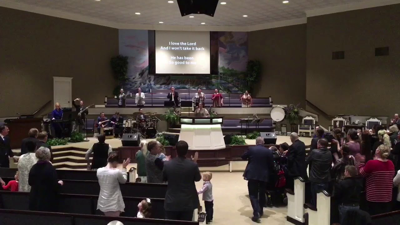 Lighthouse Praise & Worship: I Love Jesus and He Loves Me Medley...