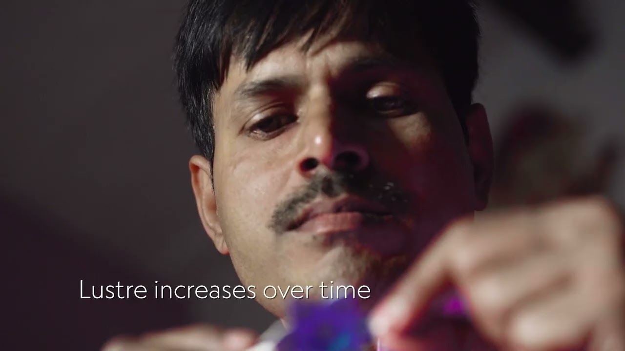 Gulabi Meenakari: The Master Behind the Craft