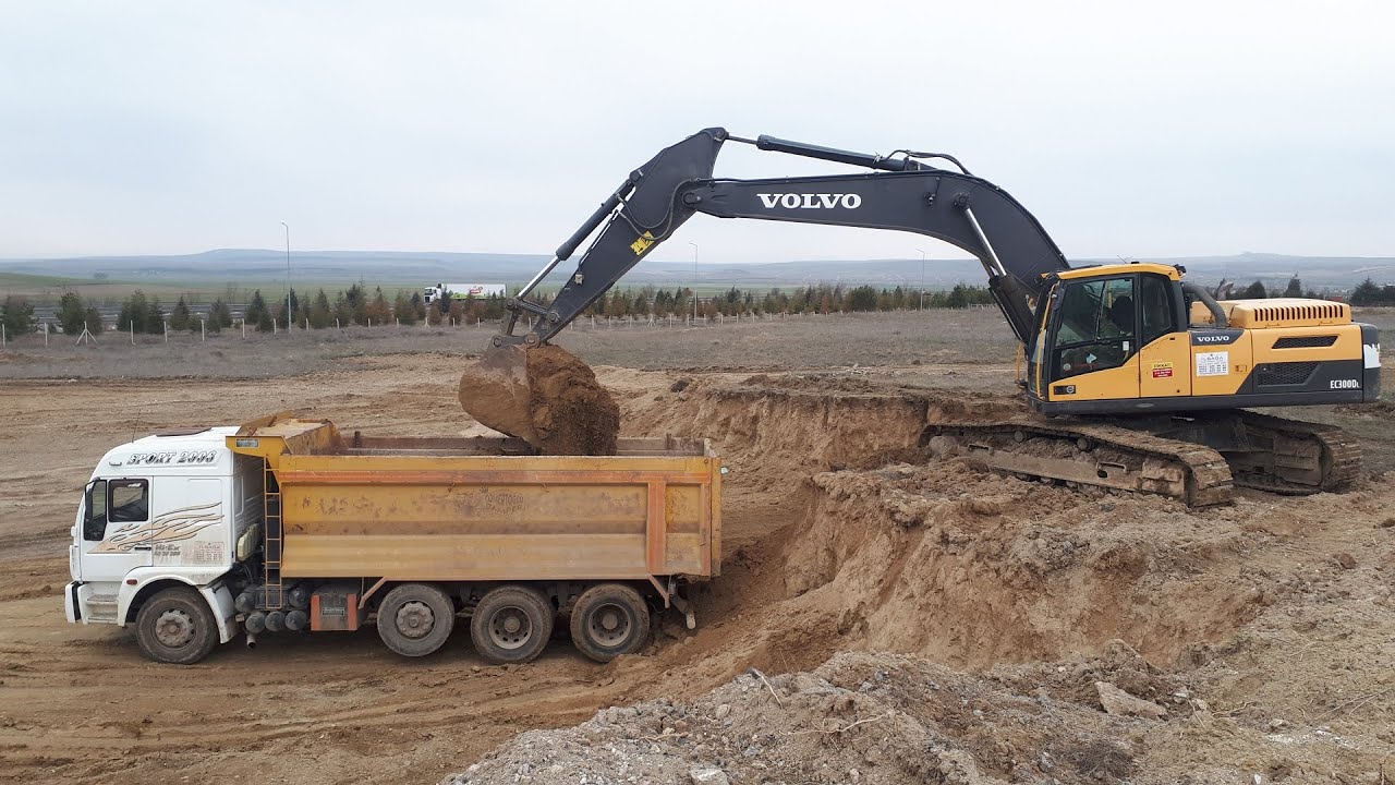 Volvo 300 Kamyonlara Hafriyat Yükleme