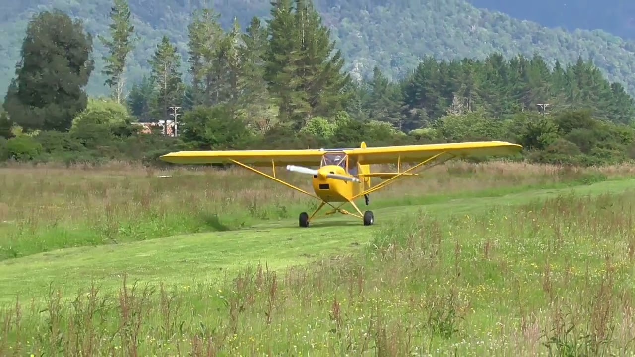 Murrays Zlin Savage Cub Landing at Ngahere