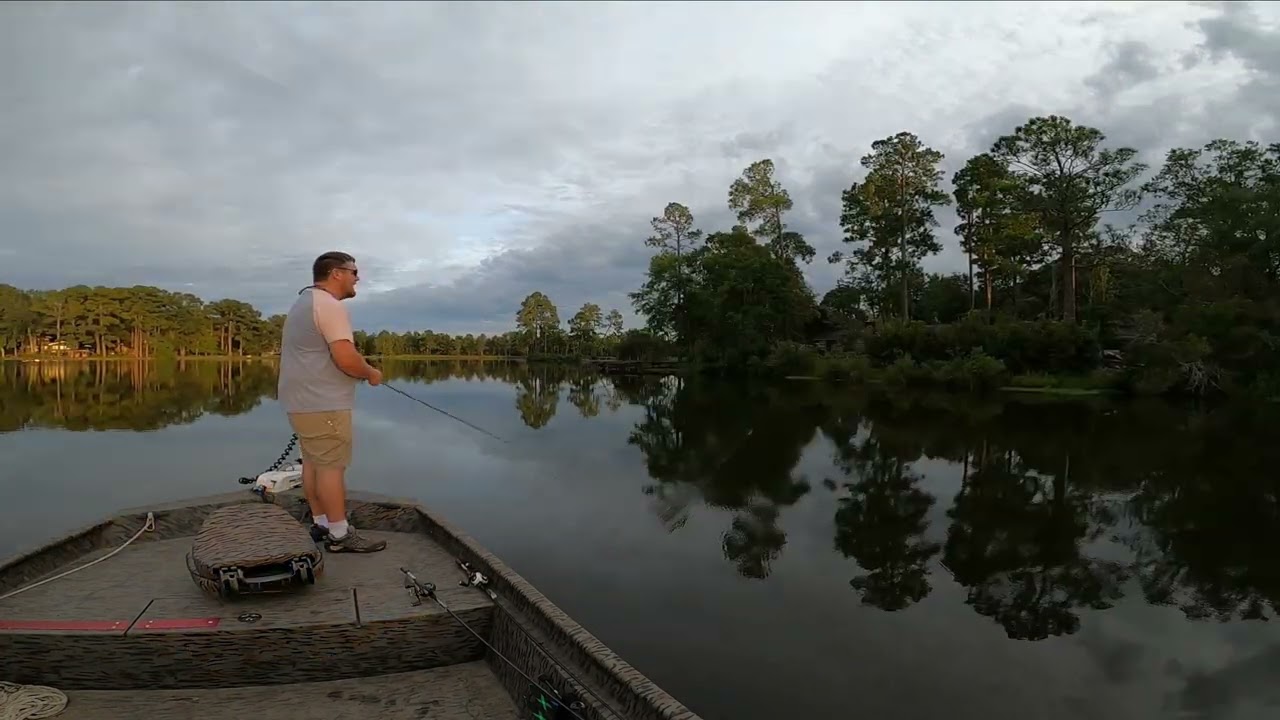 Jerkbaits Catch Bass in the Summer! Summer Jerkbait Strategies #bassfishing #jerkbaits