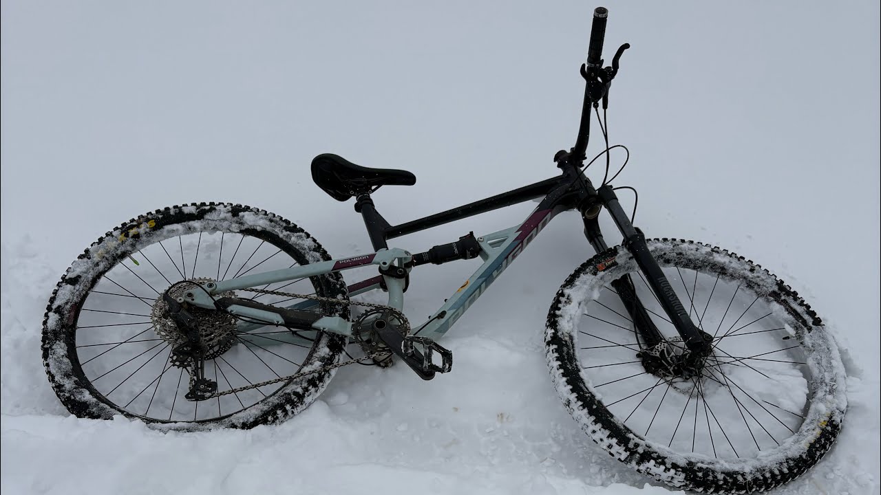 SNOW JOURNEY MTB. PART 1: AROUND HOUSE