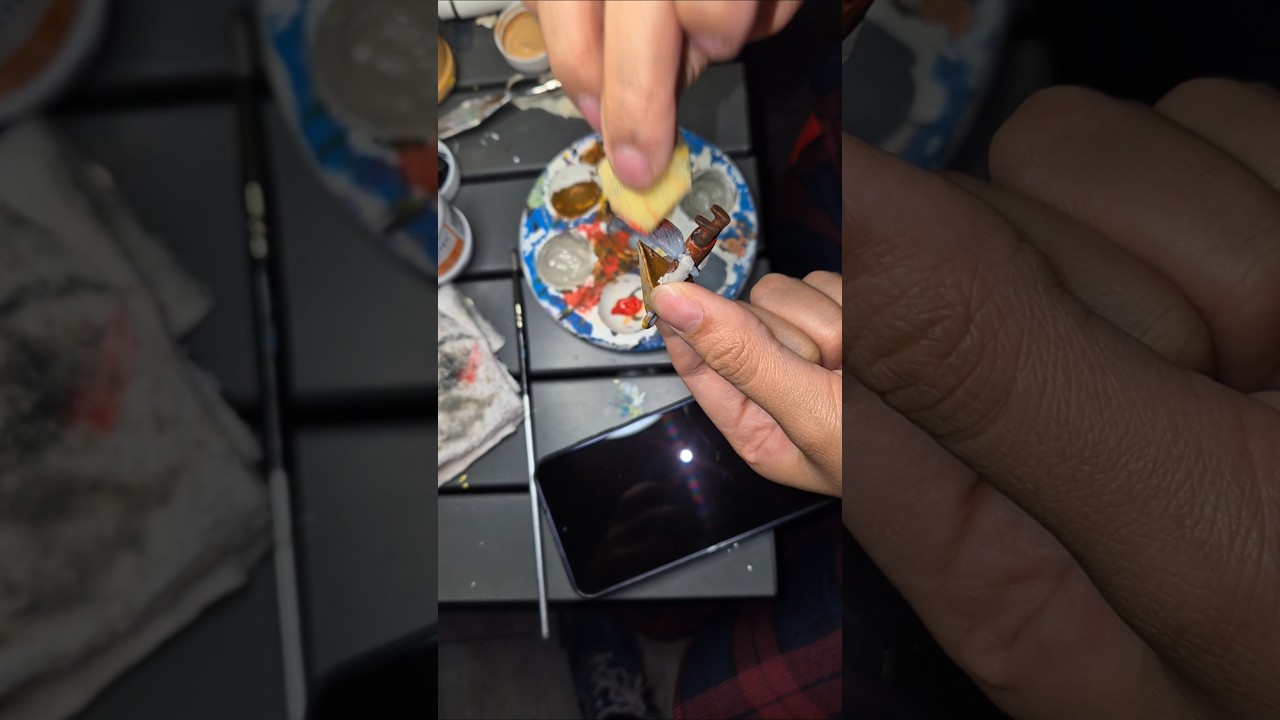 Haciendo últimos detalles de llavero Fan art de Pyramid Head 