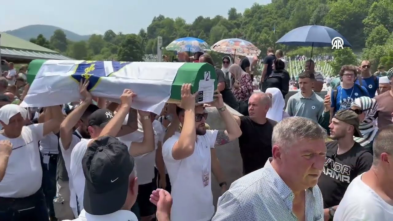 Obavljena dženaza i ukop  žrtava genocida u Srebrenici