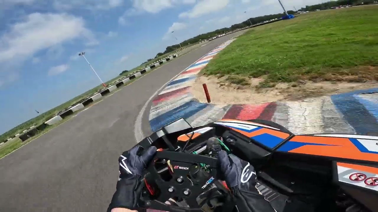 One lap at MECAMAX Karting (France)