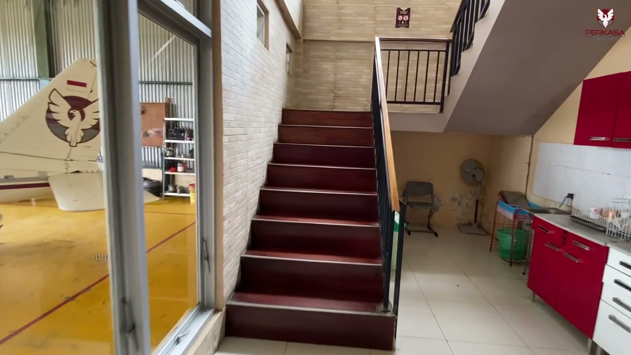 Walk Around Perkasa Flight School Building