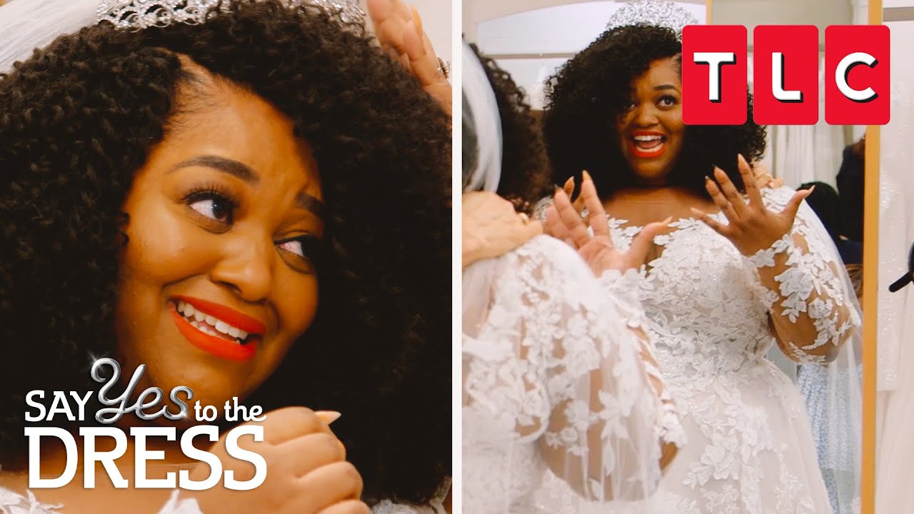 Former Bridal Consultant Struggles to Find Her Perfect Dress | Say Yes to the Dress | TLC