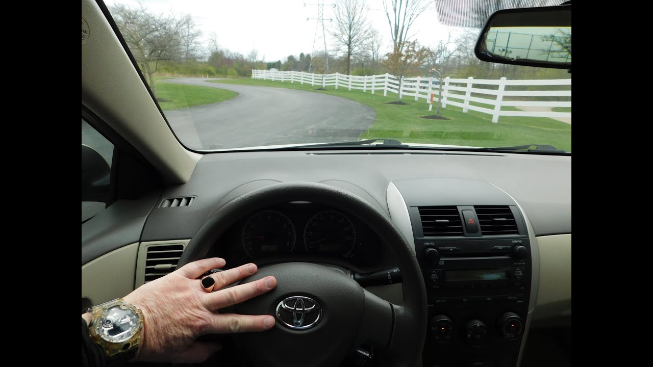 City and Freeway Test Drive of This Awesome 2009 Toyota Corolla LE - 35 MPG, New Tires, Nice Car!