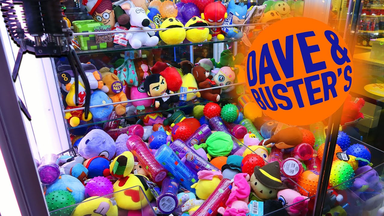 Выигрыши в игре Quick Claw Machine в Dave & Buster's!
