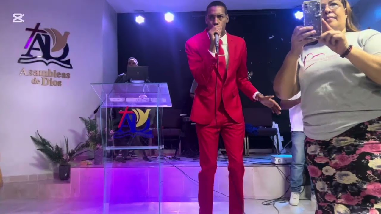 JUNIOR ALEXANDER CANTANDO EL CORO NO SUELTES LA ESPALDA 🤺💥❤️‍🔥