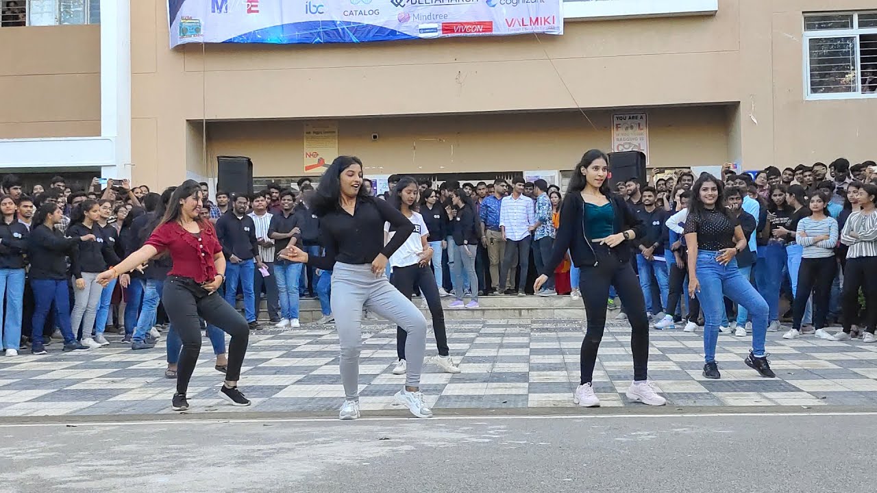 Chikni Chameli Dance || FlashMob 2022 || CSI Fusion || MVSR