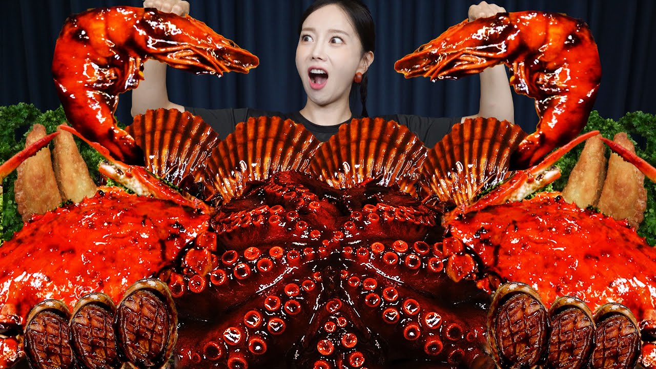 [Mukbang ASMR] Jjajang Sauce 🐙 Giant Octopus Seafood Boil with Black Bean Sauce Ssoyoung