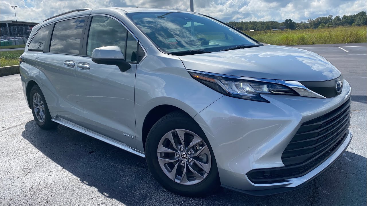 2021 Toyota Sienna Hybrid LE POV Test Drive & Review