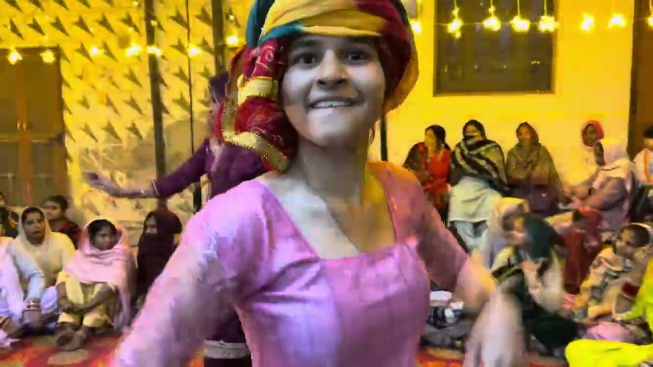 Patla Dupatta गाने पे आरजू का धमाल