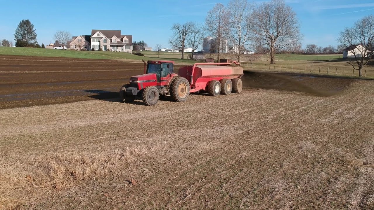 Finishing Manure Hauling 2019 | How I Spend Black Friday