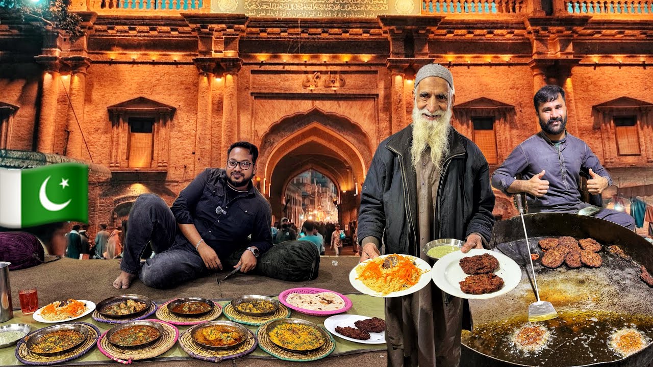 71 Years Old Iftar at Androon 🇵🇰 চাপলি কাবাব, কাবলি পোলাও, গরুর কোরমা, ডাল ঘাটালা, চিকেন কারাহি 🔥