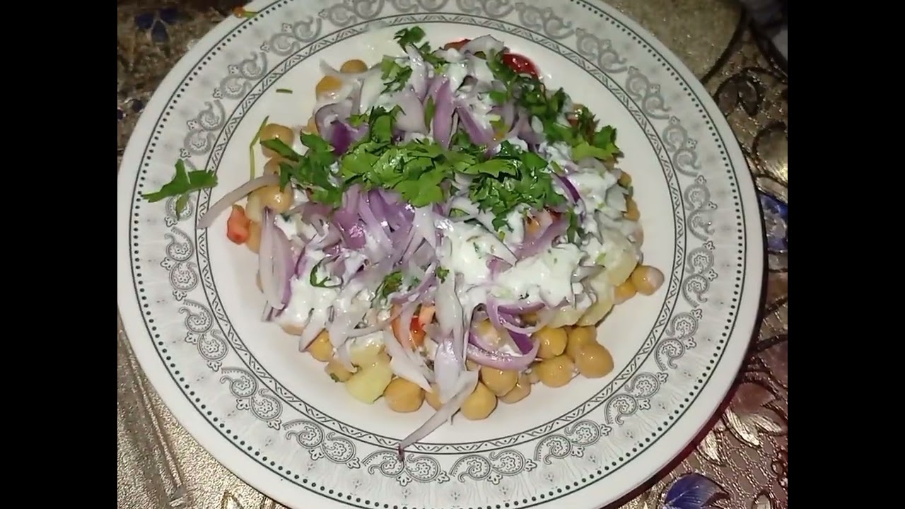 So yummy 😋 Chana Chaat with SADAF OFFICIAL CLOCKING 