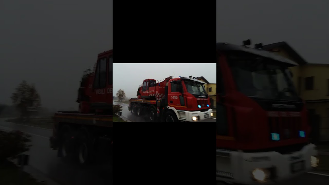 Italian Fire Department Crane Responding code 3! #shortvideo #firedepartment  #vigilidelfuoco
